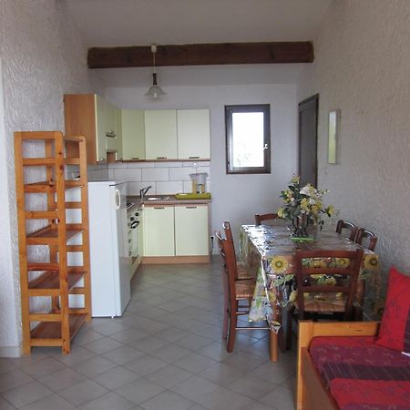 Aparthotel Sole E Mare Santa-Maria-Poggio  Exteriér fotografie