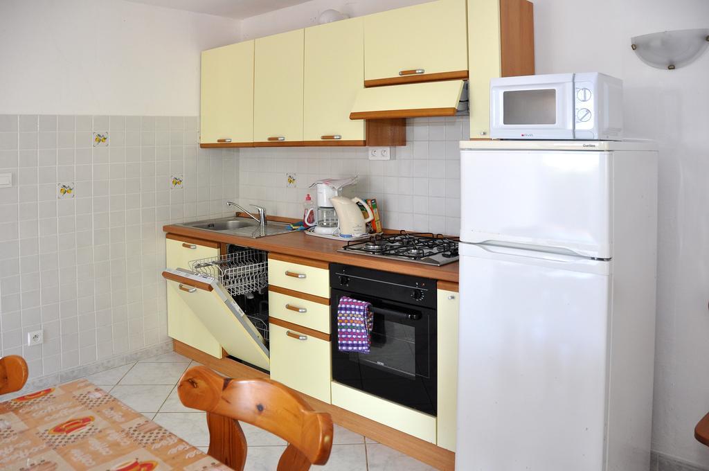 Aparthotel Sole E Mare Santa-Maria-Poggio  Pokoj fotografie