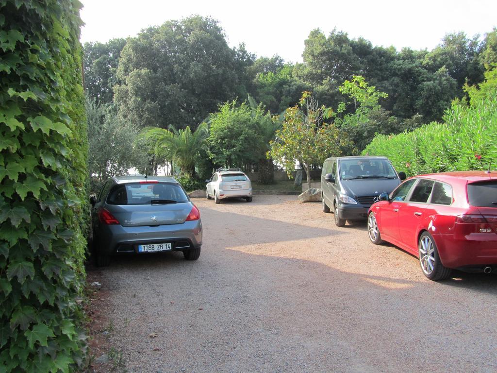 Aparthotel Sole E Mare Santa-Maria-Poggio  Exteriér fotografie