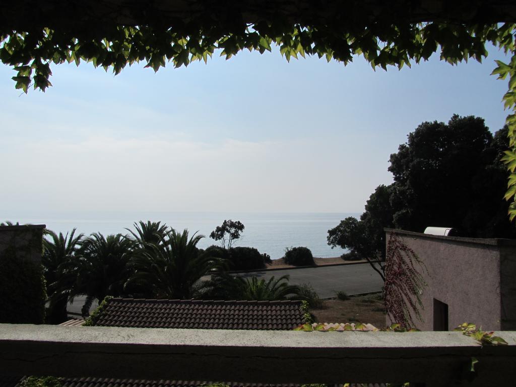 Aparthotel Sole E Mare Santa-Maria-Poggio  Pokoj fotografie