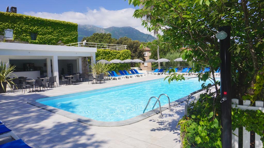 Aparthotel Sole E Mare Santa-Maria-Poggio  Exteriér fotografie